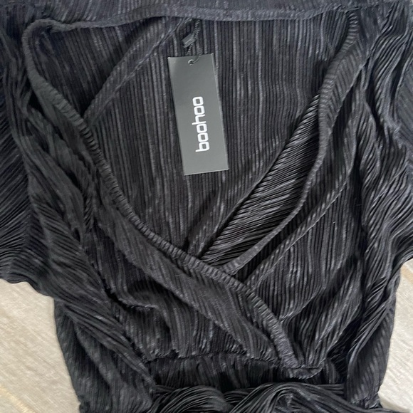 MATERNITY PLISSE WRAP CULOTTE
JUMPSUIT - Picture 7 of 7